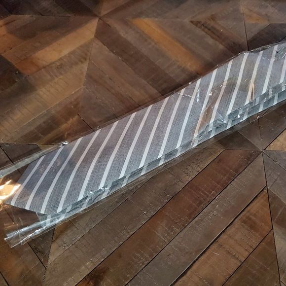 5for$25 NWT Spier & Mackay Gray and White Striped Tie - Picture 2 of 3